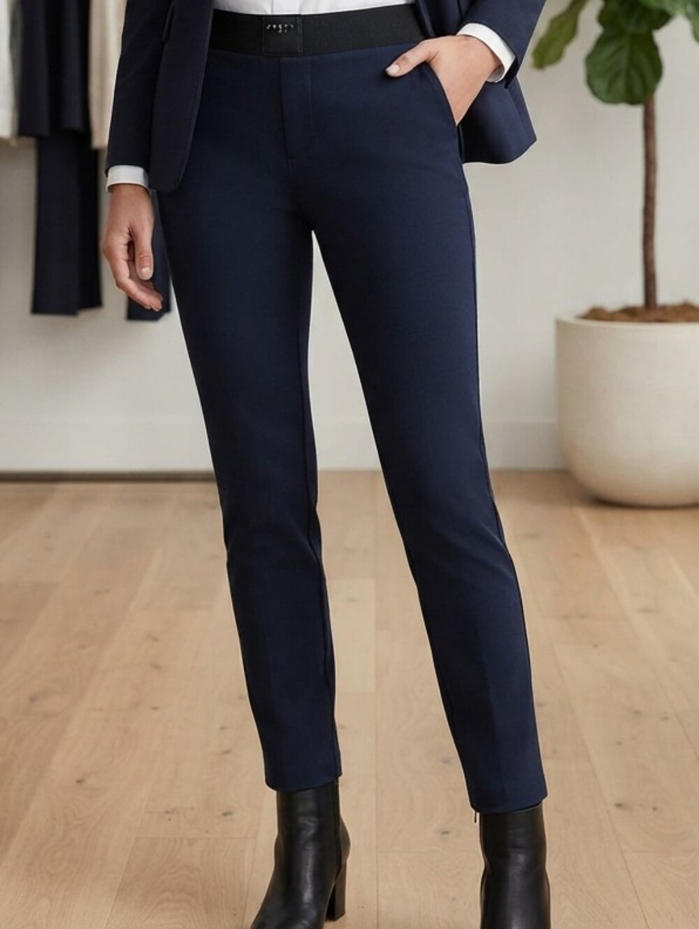 Theory Stretchy Dress Pants with Black Elastic Size 2 W 14" R 8" I 28"